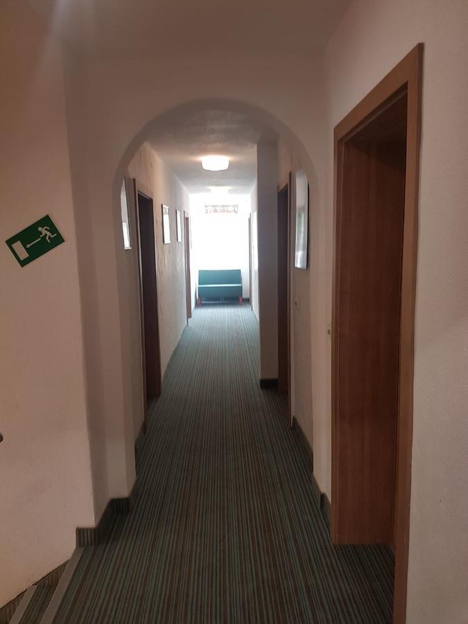 Hotel Garni Zur Eisenbahn Crailsheim Exterior foto